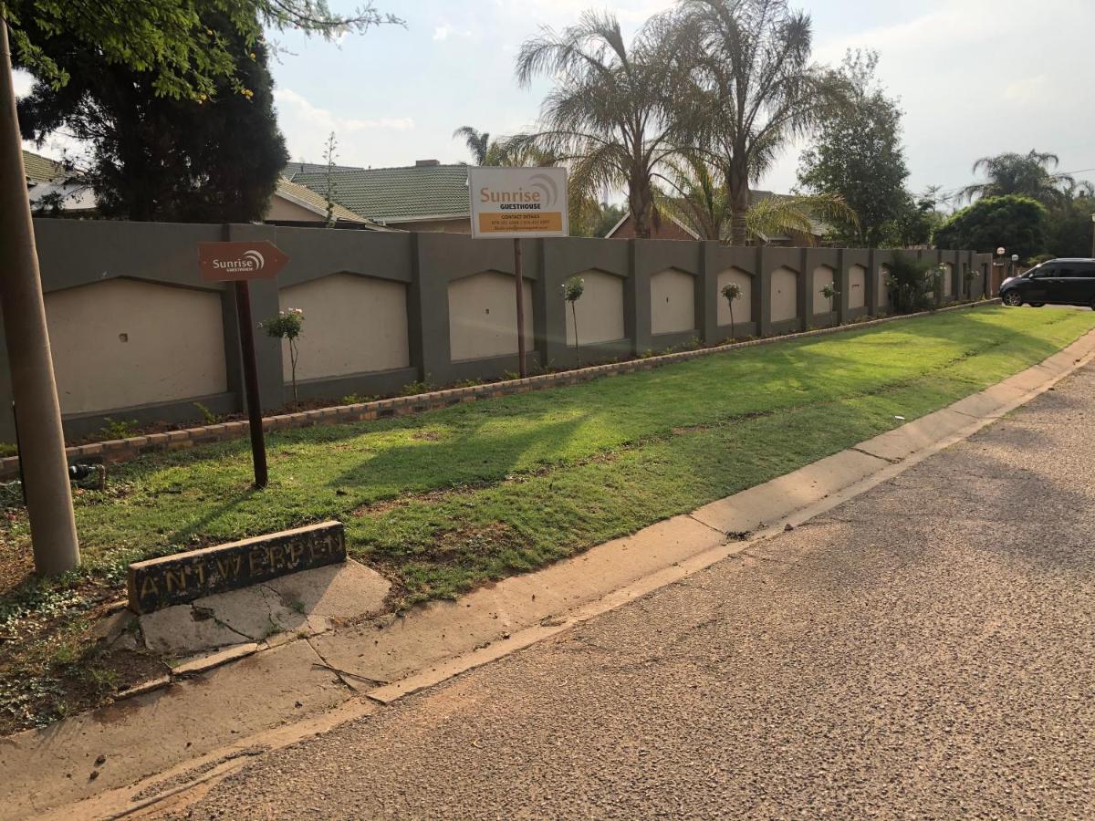 Sunrise Boutique Hotel Witbank Exterior foto