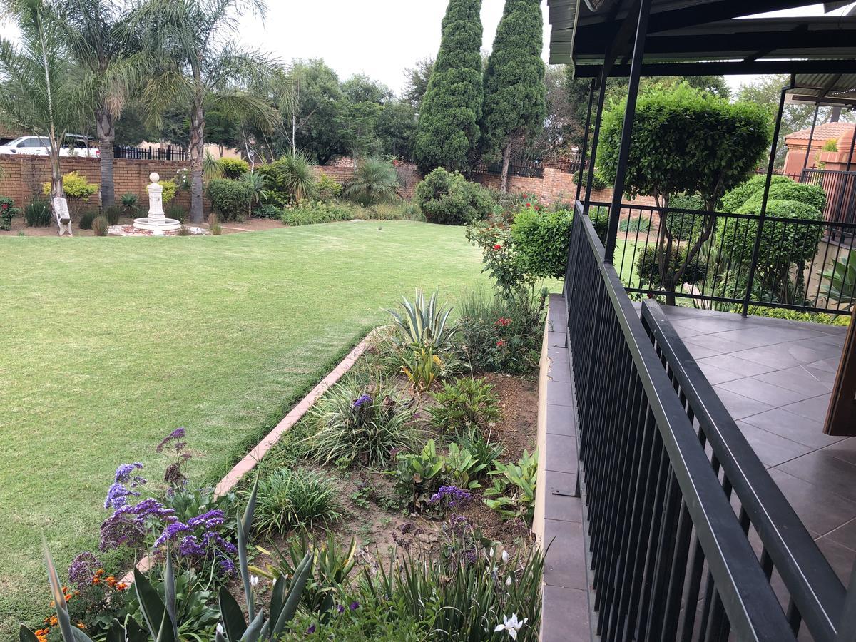 Sunrise Boutique Hotel Witbank Exterior foto