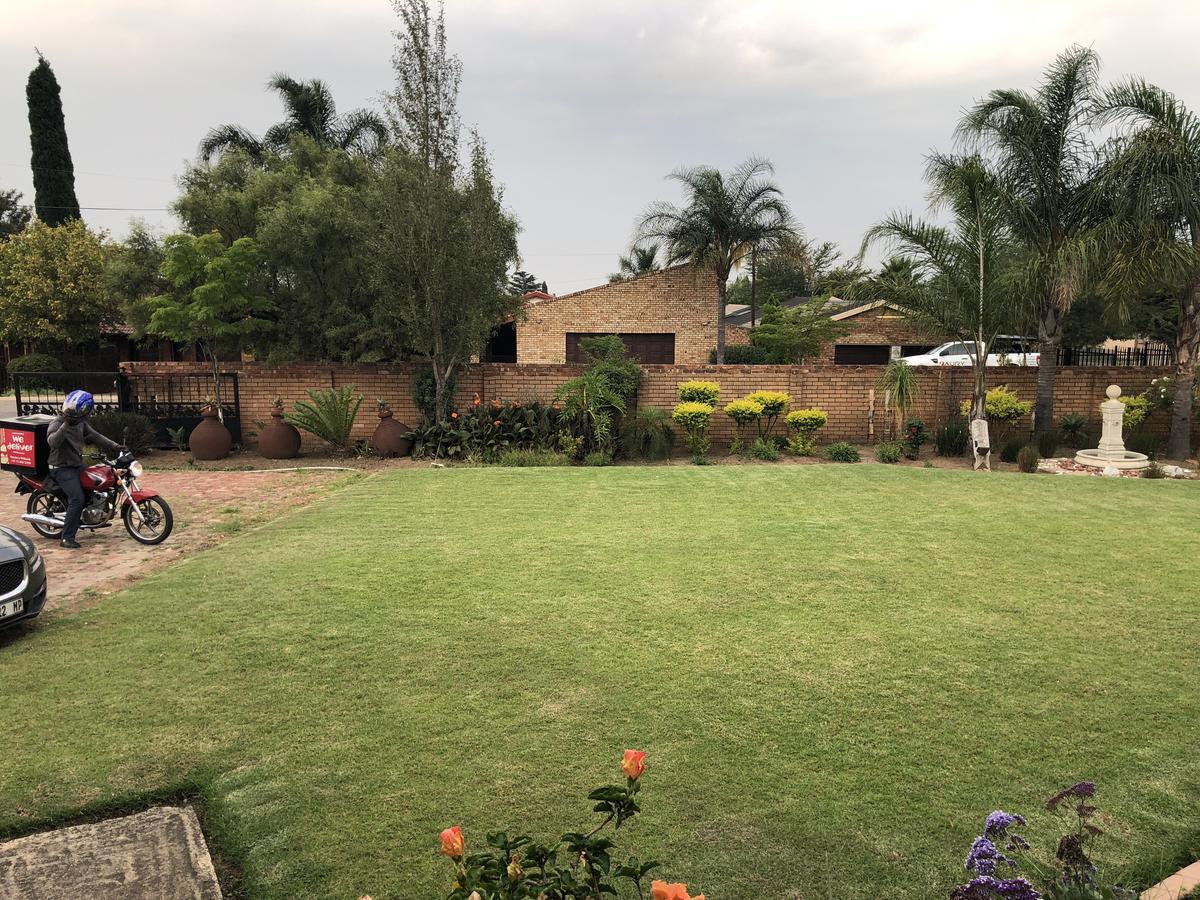 Sunrise Boutique Hotel Witbank Exterior foto