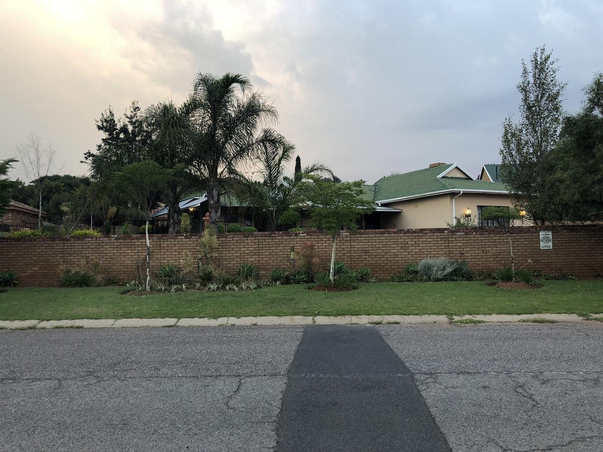 Sunrise Boutique Hotel Witbank Exterior foto